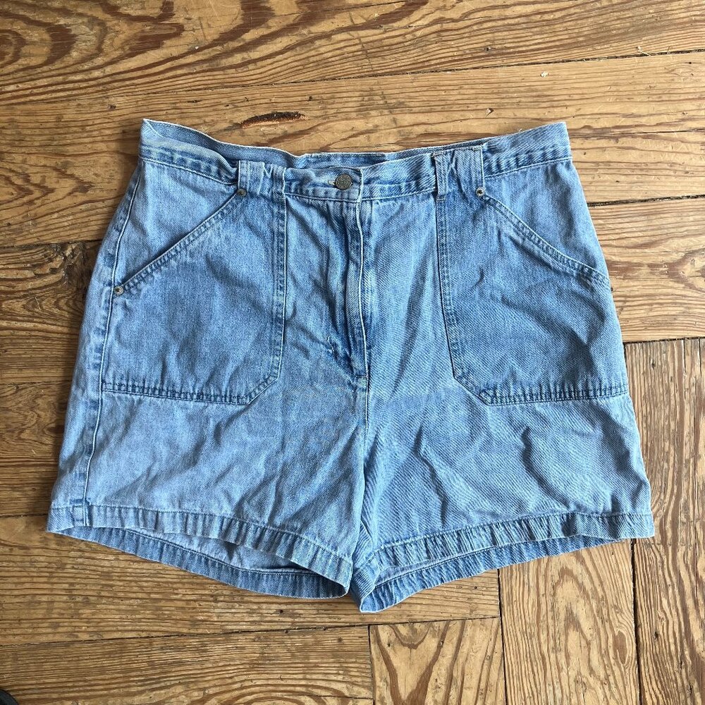 Bill Blass Vintage High Waisted Light Wash Denim Shorts | 90s Mom Jorts W14